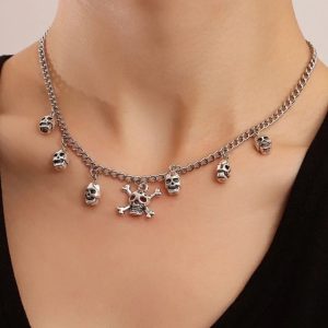 Punk Style Skull Pendant Necklace (Unisex) (Silver) (Alloy) (43cm) (One Size)