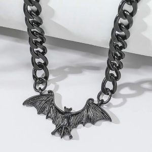Retro Bat Shaped Pendant Necklace (Unisex) (Black/Grey) (Alloy) (One Size) (43 cm)