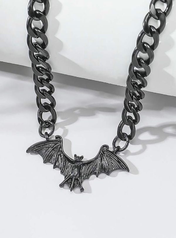Retro Bat Shaped Pendant Necklace (Unisex) (Black/Grey) (Alloy) (One Size) (43 cm)