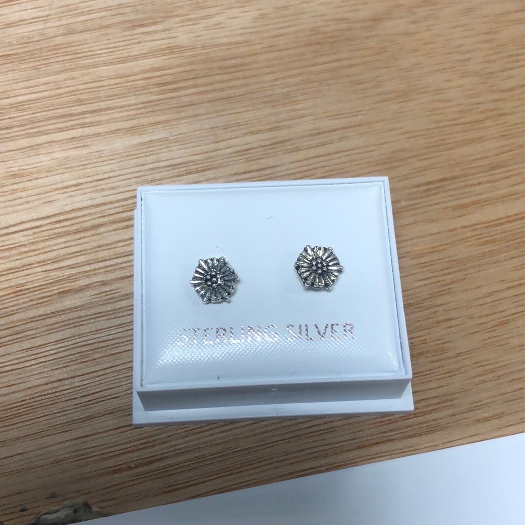 Sterling Silver Daisy Stud Earrings (Unisex) (One Size) (Stainless Steel)