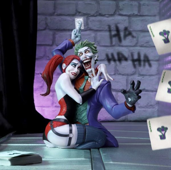 Nemesis Now©  DC Comics© Batman© The Joker and Harley Quinn Ornament Bust (37.5cm)