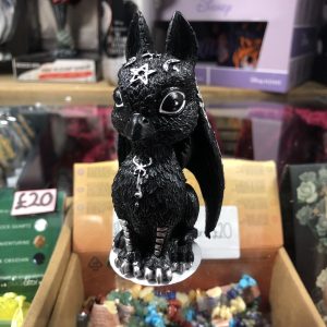 OCTAVE Resin Griffon Gothic Ornament (10cm)
