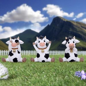 Nemesis Now© Three Wise Cows Ornament (8.5cm)