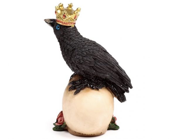 Crow wearing Crown Standing on Skull with Roses (11.8cm) - Image 8