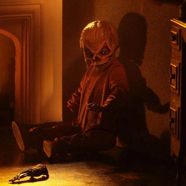 NECA© Trick r Treat© Ultimate Sam 7″ Figure - Image 5