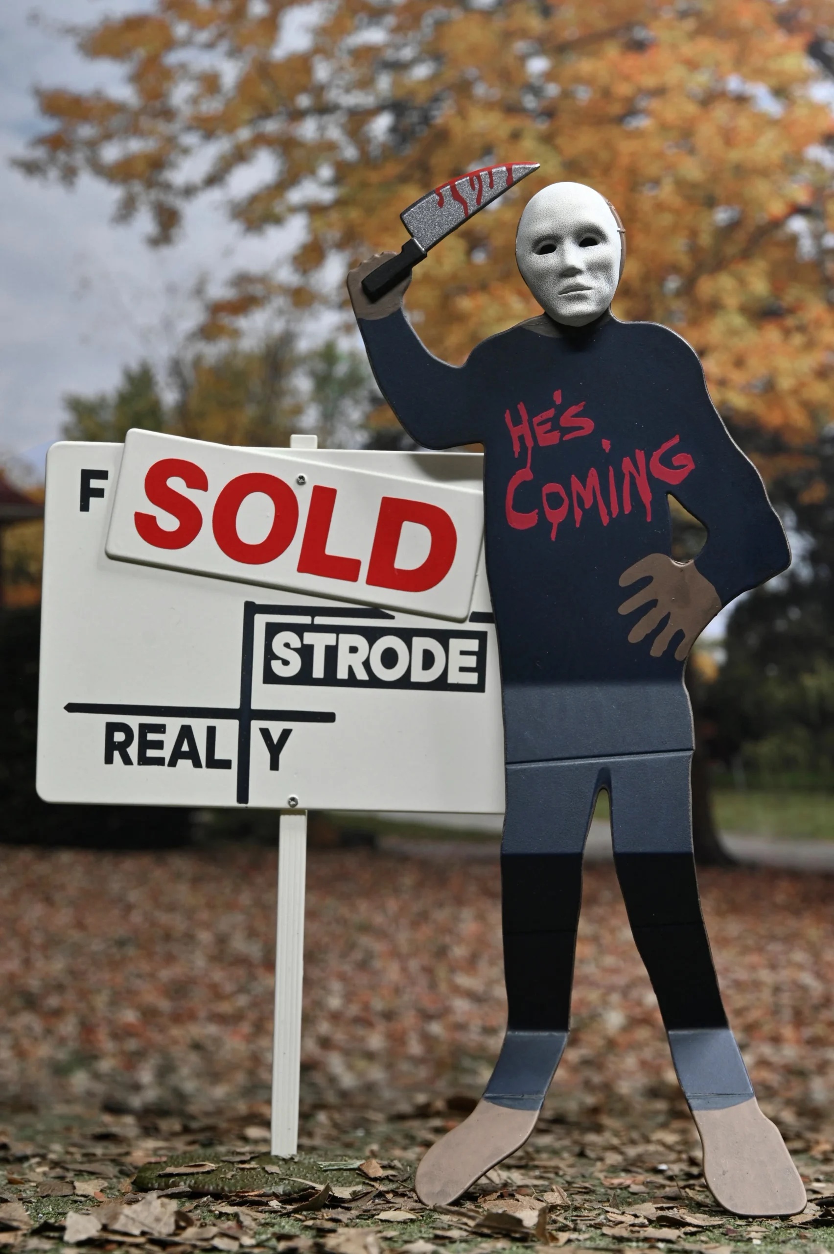 NECA© Halloween 6: The Curse of Michael Myers Scale Ultimate Action Figure (7") - Image 12